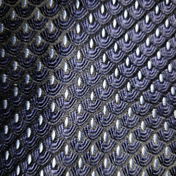 Jos A Bank signature Collection Mens blue tie, overlapping half circles in white - Picture 2 of 6